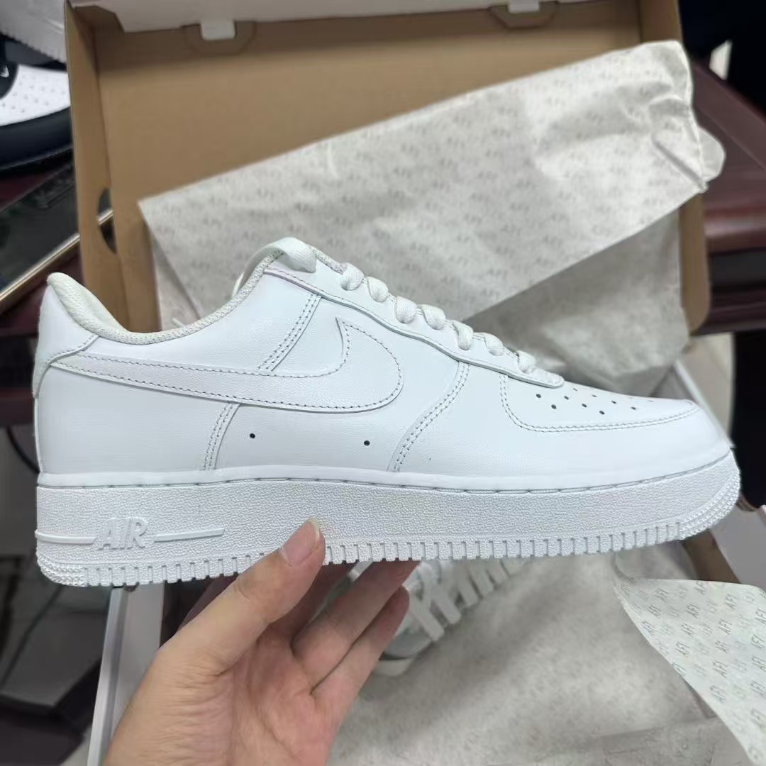 Nike Air Force 1 07 CW2288-111